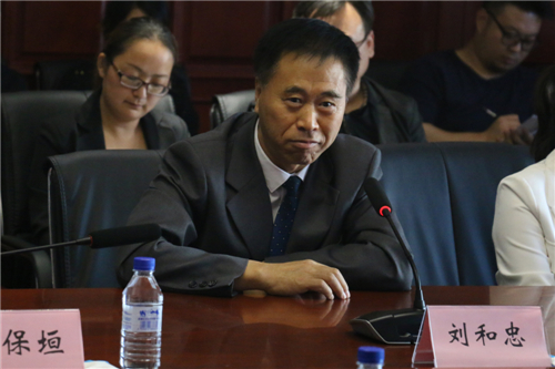 孙爱东董事长_董事长办公室图片